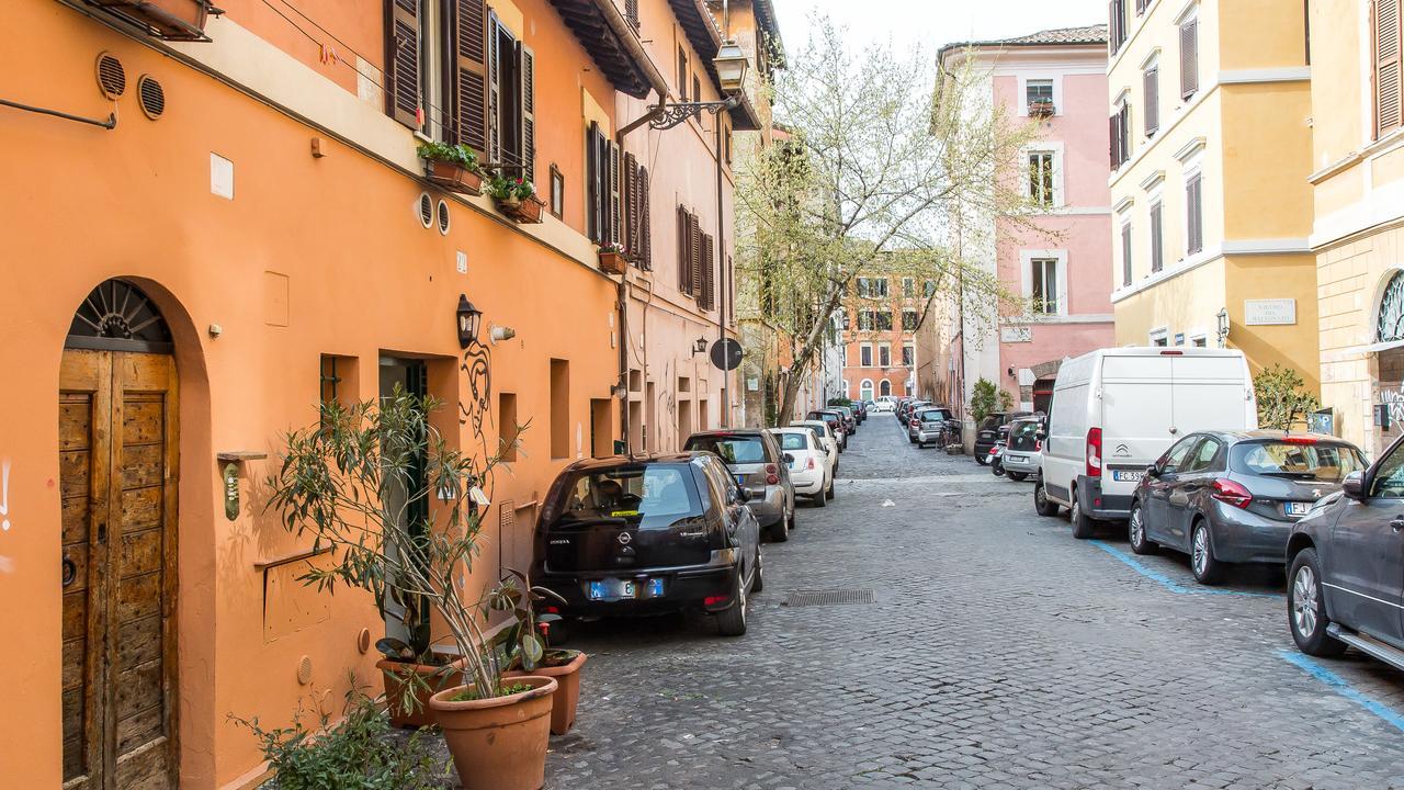 Rental In Rome Trastevere White — Photos 1